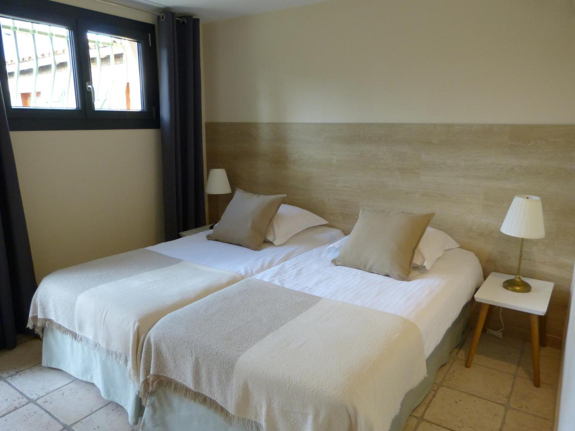 Laudun Villa Thebaide Chambres D'Hotes מראה חיצוני תמונה